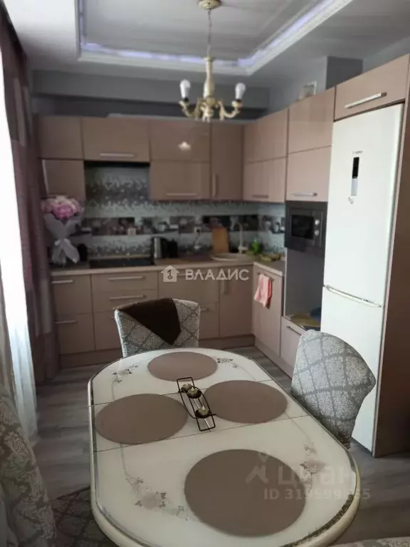 2-к кв. Бурятия, Улан-Удэ ул. Трубачеева, 152А (63.4 м) - Фото 1