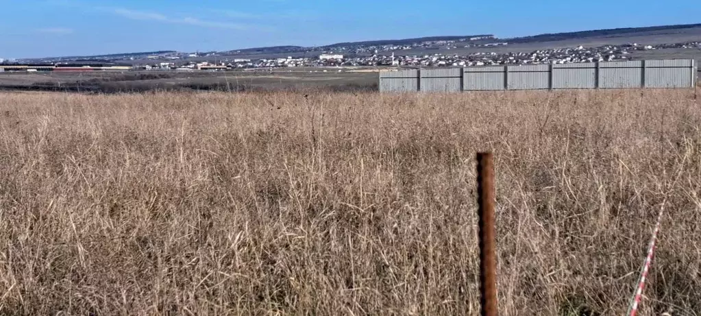 Участок в Крым, Симферопольский район, Чистенское с/пос  (6.0 сот.) - Фото 0