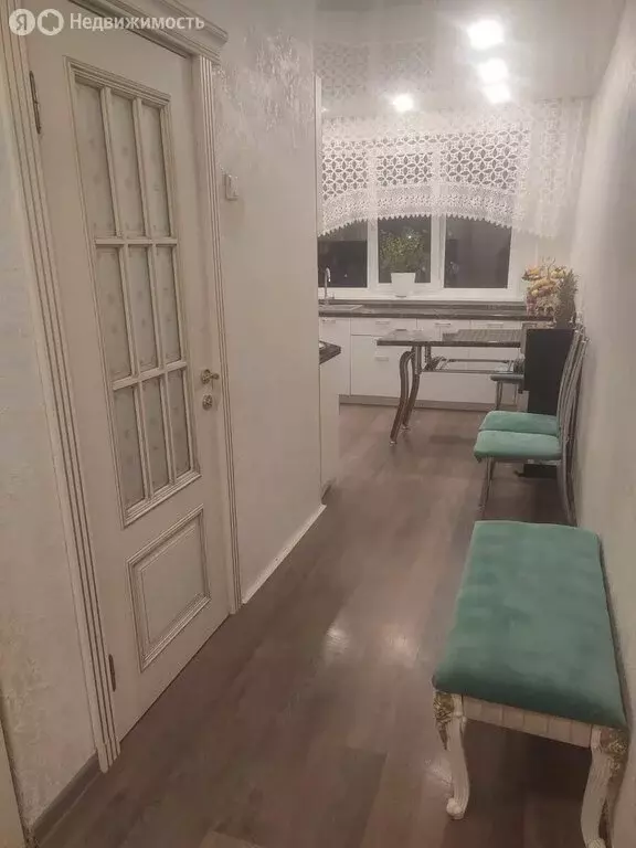 3-комнатная квартира: Гатчина, улица Куприна, 40 (73.8 м) - Фото 1