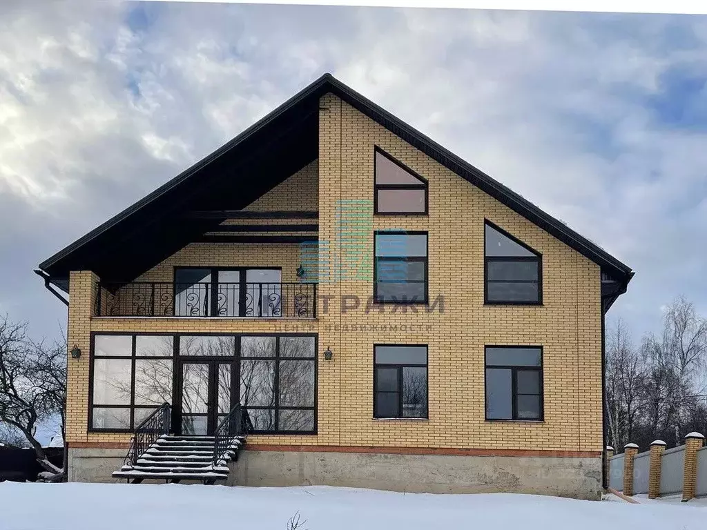 Дом в Калужская область, Калуга Можайская ул., 10 (340 м) - Фото 1