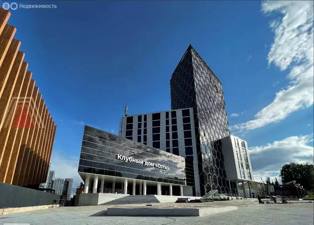 3-комнатная квартира: Уфа, улица Цюрупы, 30 (110 м) - Фото 0