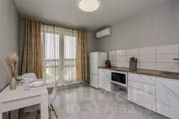 1-к кв. Удмуртия, Ижевск Удмуртская ул., 282А (35.0 м) - Фото 0