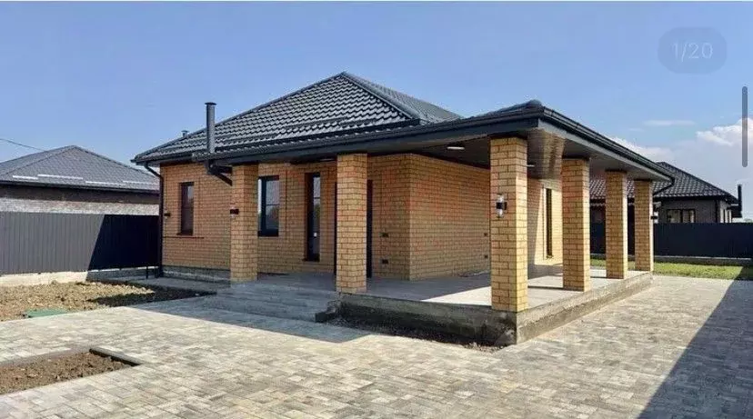 Дом в Ростовская область, Ростов-на-Дону ул. 14-я Залповая (100 м) - Фото 1