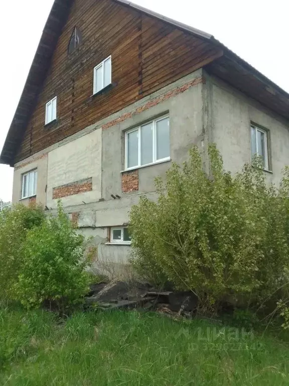 Дом в Кемеровская область, Мыски Аккольская ул., 42 (290 м) - Фото 2