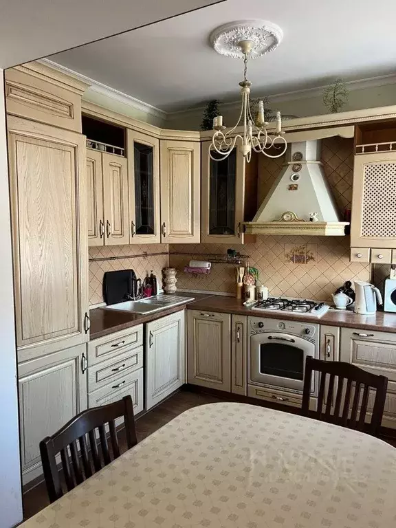 2-к кв. Астраханская область, Астрахань пл. Имени Ленина, 10 (55.0 м) - Фото 1