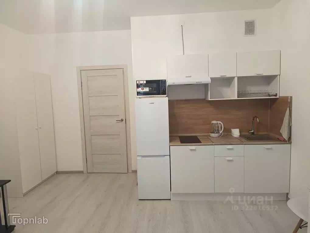 Студия Санкт-Петербург ул. Верхне-Каменская, 9к1 (25.0 м) - Фото 2