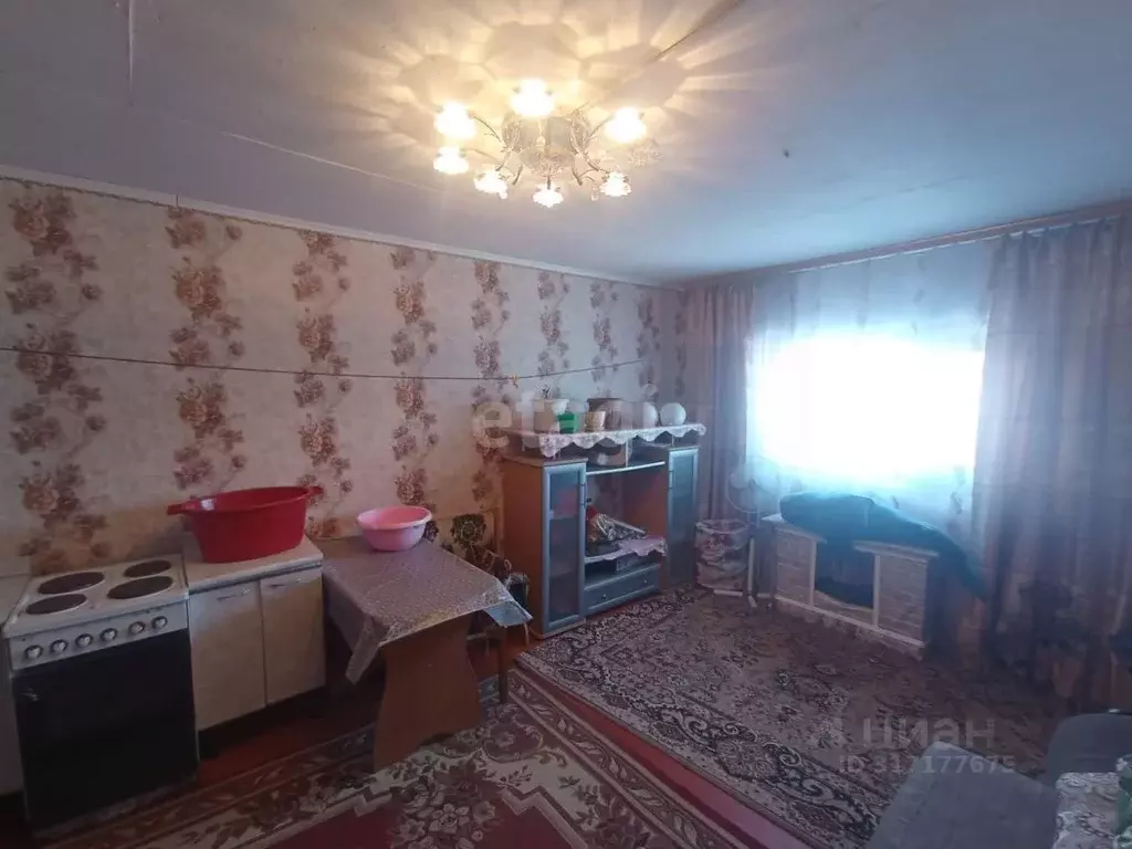 2-к кв. Амурская область, с. Тамбовка ул. Калининская, 96 (34.0 м) - Фото 0