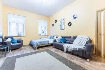 2-к кв. Татарстан, Казань ул. Карла Маркса, 39 (65.0 м) - Фото 0