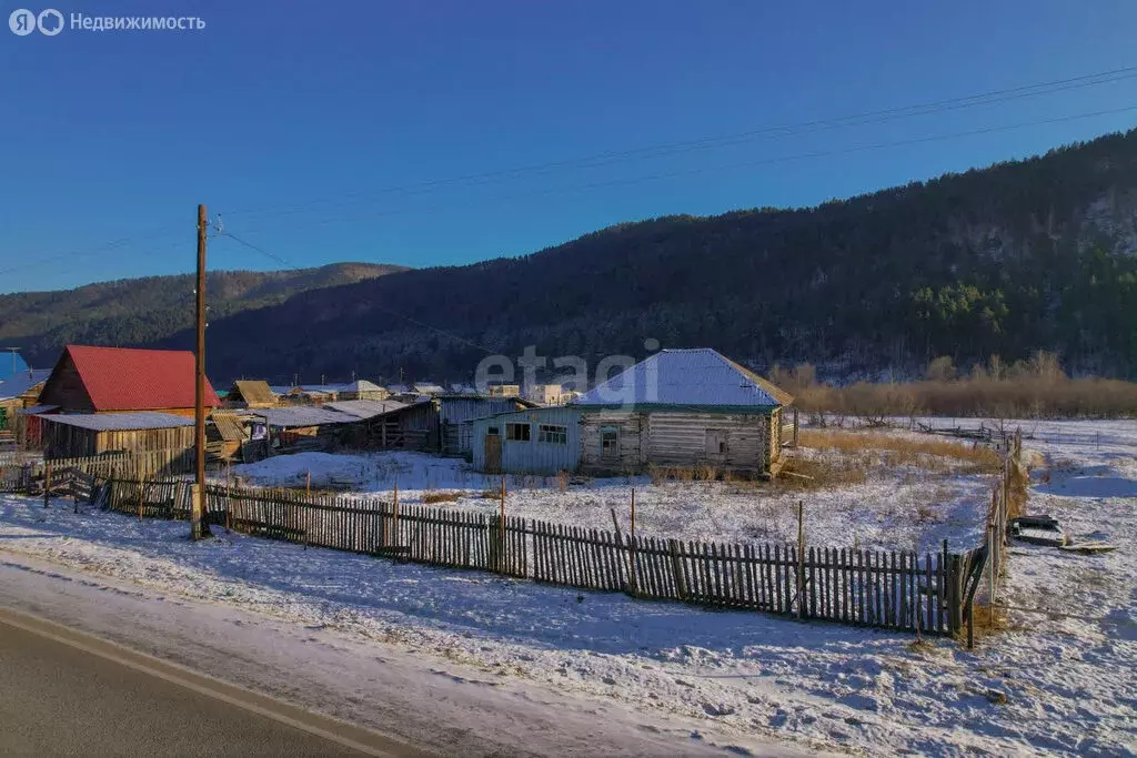 Участок в село Камлак, Центральная улица (40.6 м) - Фото 0