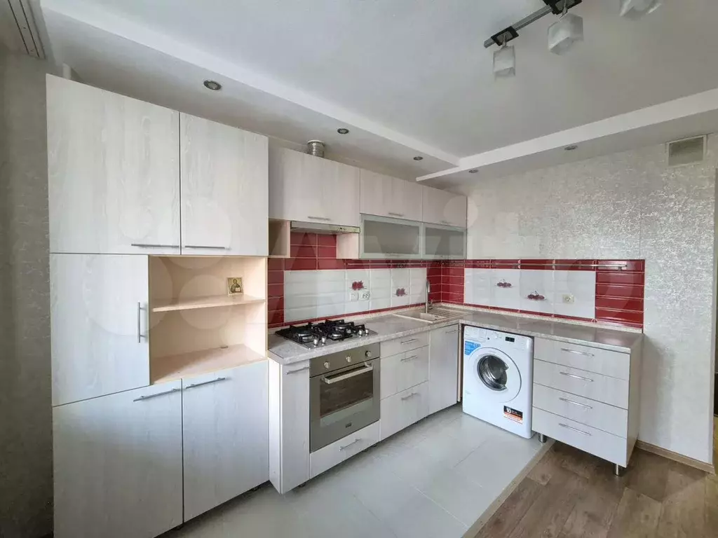 1-к. квартира, 38 м, 4/10 эт. - Фото 1