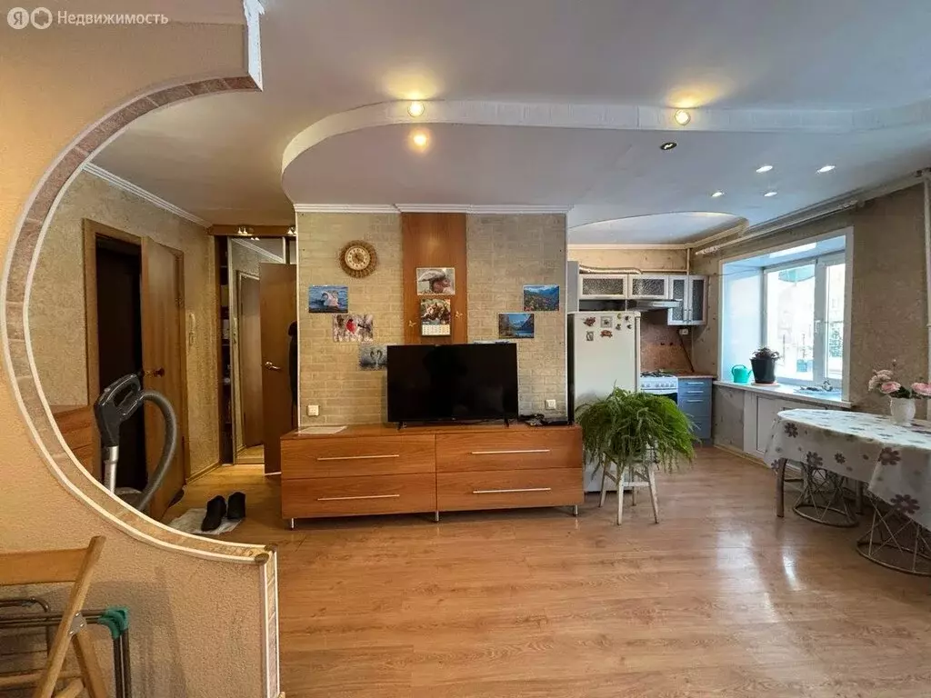 1-комнатная квартира: Горно-Алтайск, улица Григория Чорос-Гуркина, 34 ... - Фото 2