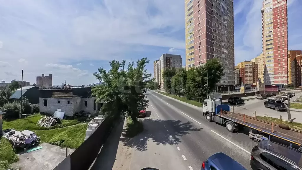 Участок в Тюменская область, Тюмень ул. Дружбы, 86 (5.75 сот.) - Фото 1