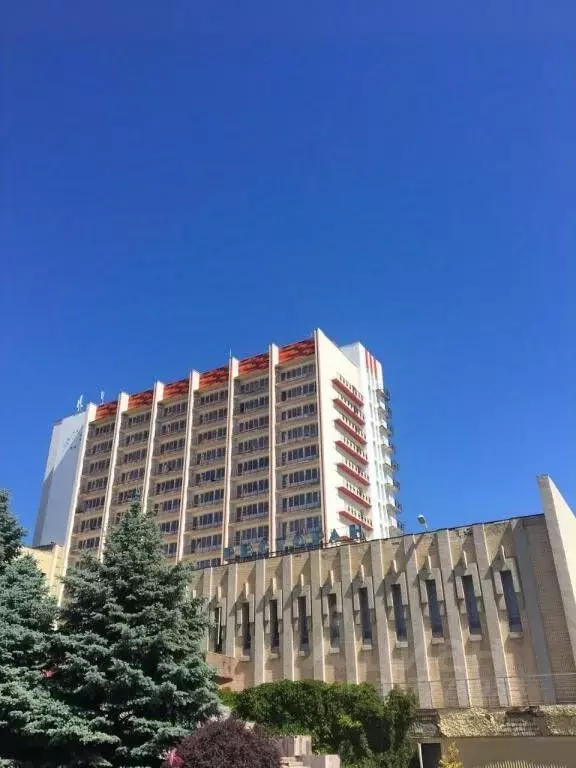 Комната Волгоградская область, Волгоград ул. Маршала Чуйкова, 73 (10.0 ... - Фото 0