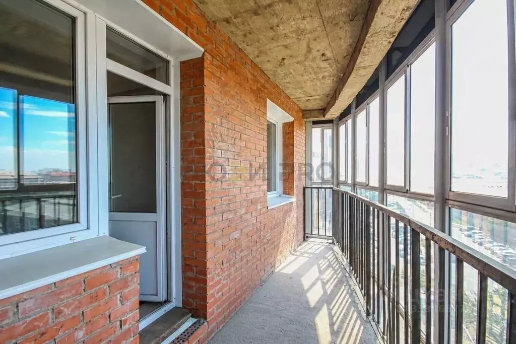 1-к кв. Бурятия, Улан-Удэ Ключевская ул., 54В (64.2 м) - Фото 1