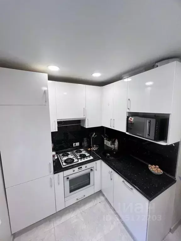 2-к кв. Татарстан, Казань ул. Сафиуллина, 24 (51.0 м) - Фото 1