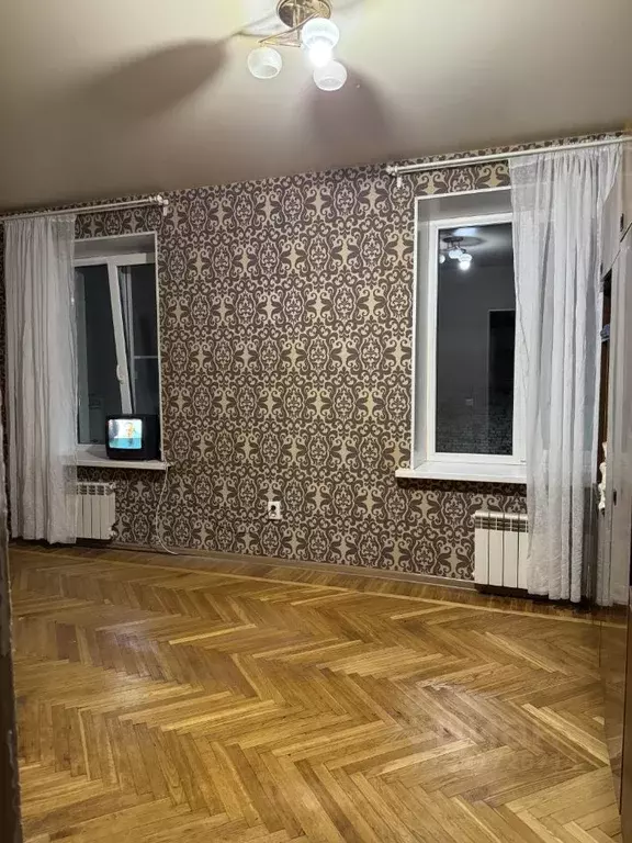 Комната Санкт-Петербург Суворовский просп., 24 - Фото 1