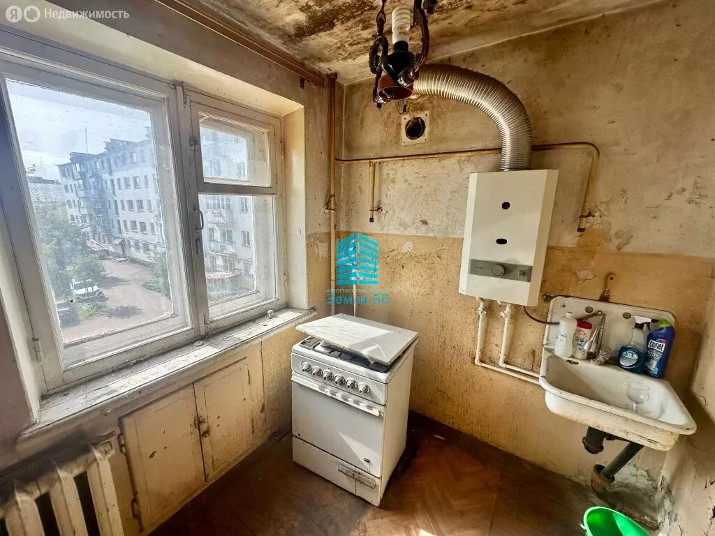 2-комнатная квартира: Великие Луки, набережная Лейтенанта Шмидта, 10 ... - Фото 1