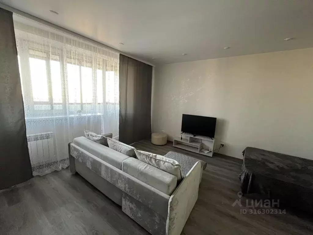 Студия Хакасия, Абакан ул. Кирова, 185к1 (32.0 м) - Фото 0