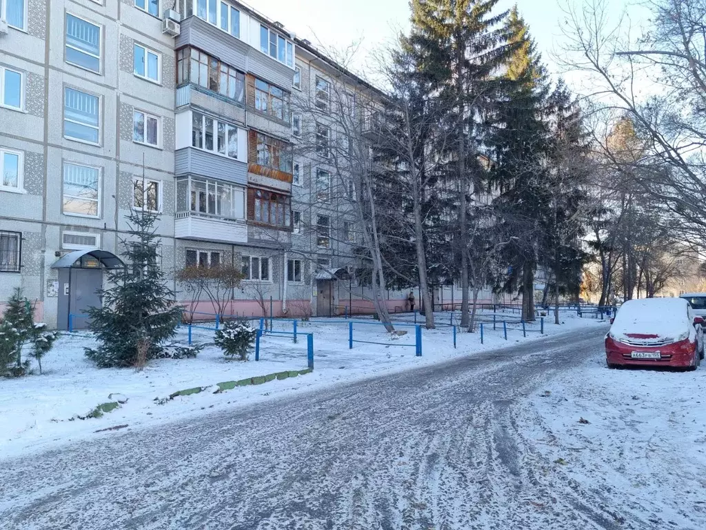 3-к кв. Омская область, Омск 3-й мкр, ул. Путилова, 7А (63.0 м) - Фото 1