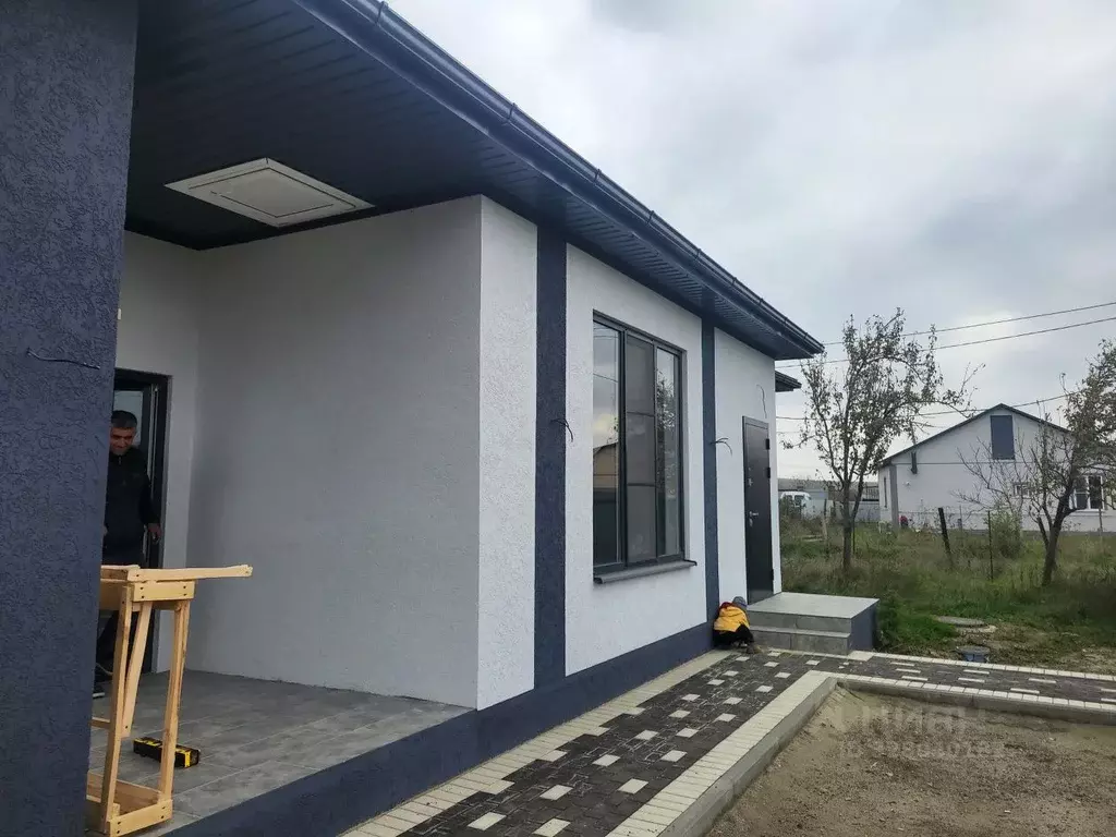 Дом в Краснодарский край, Темрюк Факел СНТ, ул. Дачная, 1 (90 м) - Фото 2