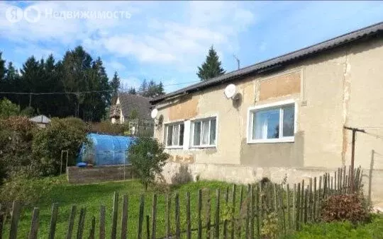 1-комнатная квартира: Смоленск, посёлок Серебрянка, 80 (18 м) - Фото 1