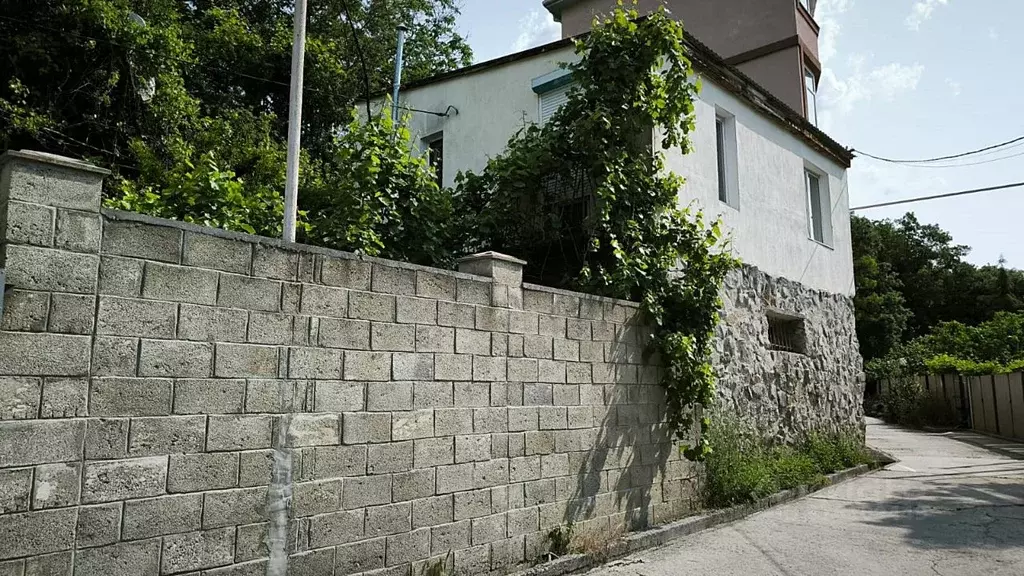 Дом в Крым, Ялта ул. Лукомского (75 м) - Фото 0