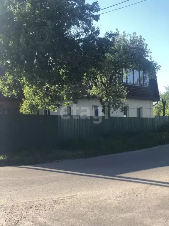 Дом в Брянская область, Брянский район, Глинищевское с/пос, с. ... - Фото 1