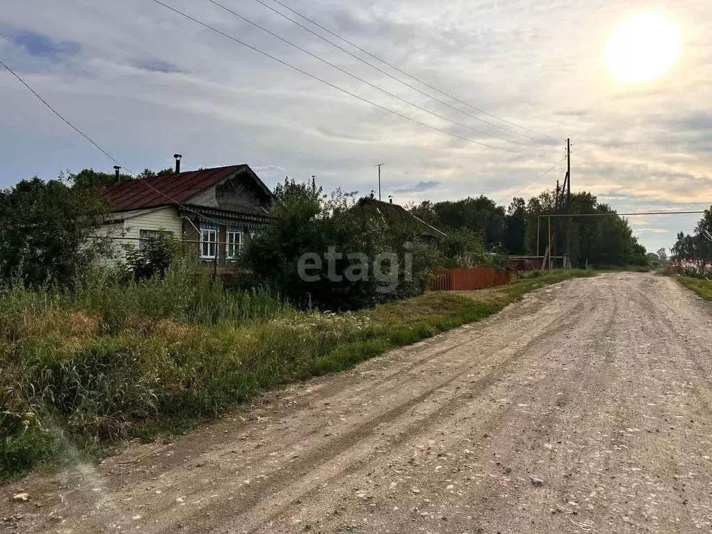 Участок в Мордовия, Большеберезниковский район, с. Русские Найманы ул. ... - Фото 0