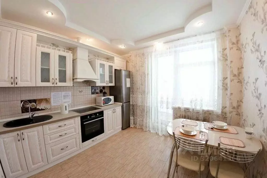 1-к кв. Оренбургская область, Оренбург ул. Чкалова, 51/1 (53.0 м) - Фото 1