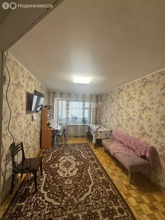 3-комнатная квартира: Ижевск, улица Коммунаров, 224 (58.4 м) - Фото 1