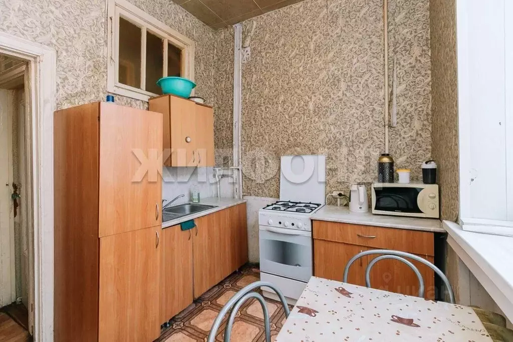 2-к кв. Новосибирская область, Новосибирск ул. Мира, 38 (52.4 м) - Фото 0