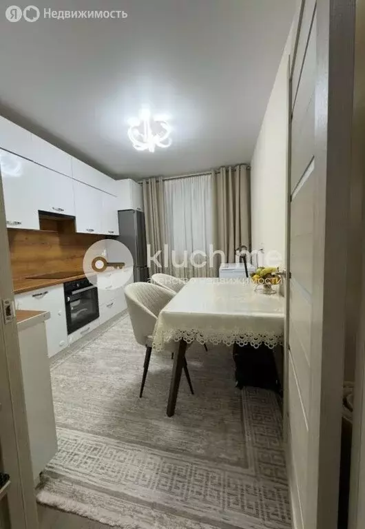 2-комнатная квартира: Казань, улица Азата Аббасова, 8 (53.5 м) - Фото 1