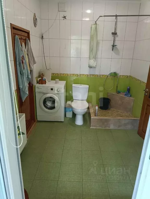 Дом в Крым, Красноперекопск ул. Кирова, 83 (153 м) - Фото 1
