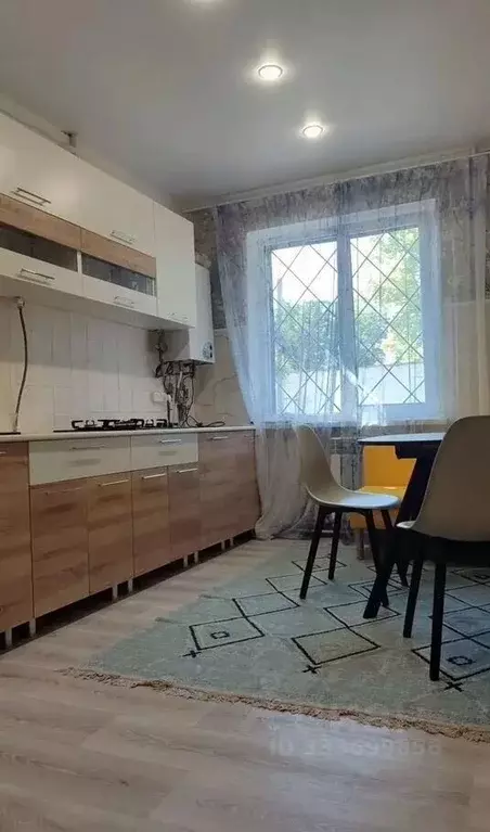 3-к кв. Крым, Симферополь ул. 60 лет Октября, 21 (70.0 м) - Фото 1
