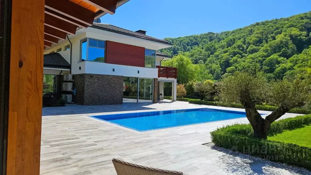 Дом в Краснодарский край, Сочи Береговая ул., 48 (470 м) - Фото 2