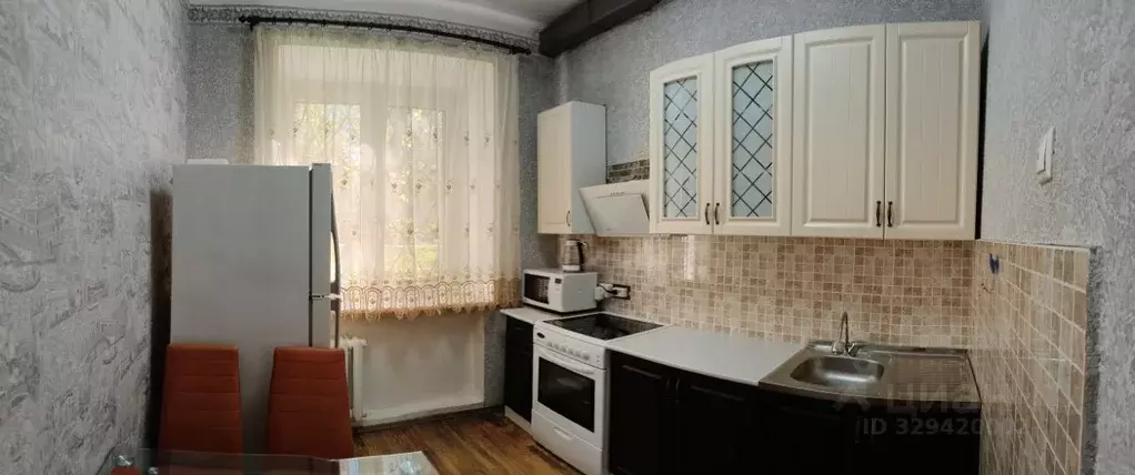 3-к кв. Иркутская область, Иркутск Советская ул., 127 (73.7 м) - Фото 1