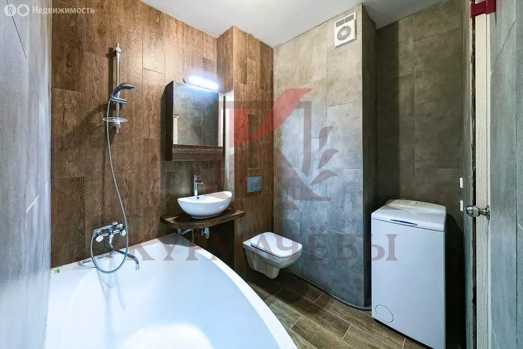 2-комнатная квартира: Екатеринбург, улица Евгения Савкова, 35/2 (48.1 ... - Фото 0