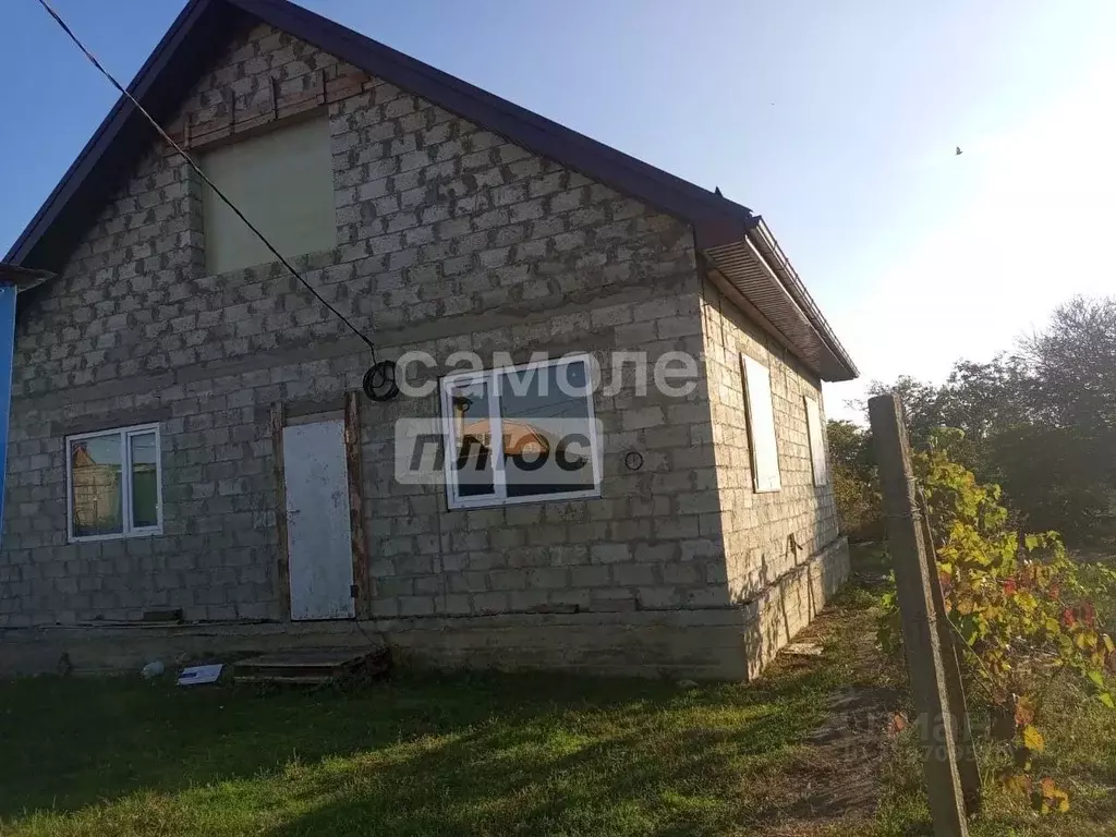 Дом в Краснодарский край, Темрюк Родник ДНТ, ул. Северная, 223 (116 м) - Фото 2