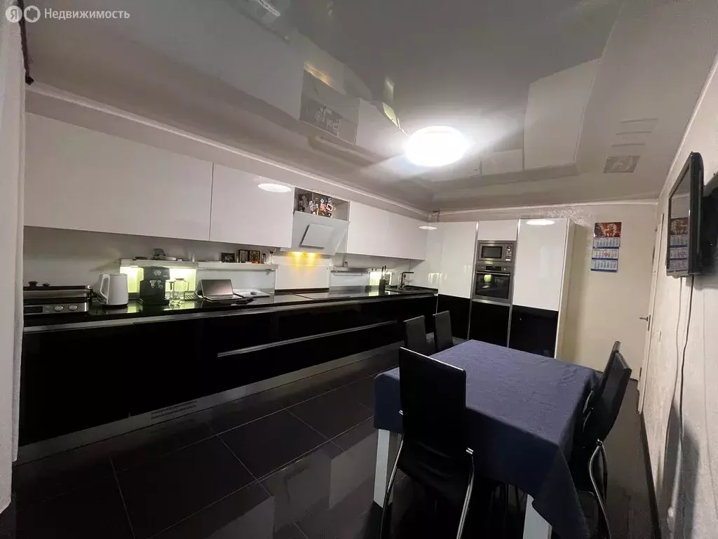 3-комнатная квартира: Санкт-Петербург, улица Оптиков, 38к1 (100.3 м) - Фото 1