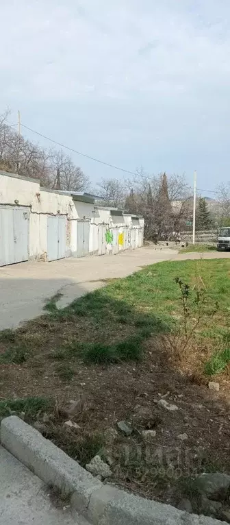 Гараж в Крым, Алушта ул. Богдана Хмельницкого, 9А (24 м) - Фото 1