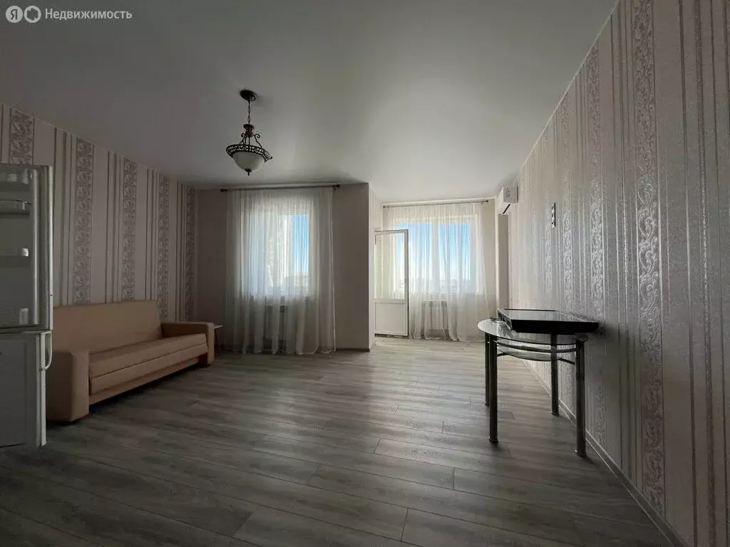 Квартира-студия: Батайск, улица Орджоникидзе, 2Г (36.1 м) - Фото 1