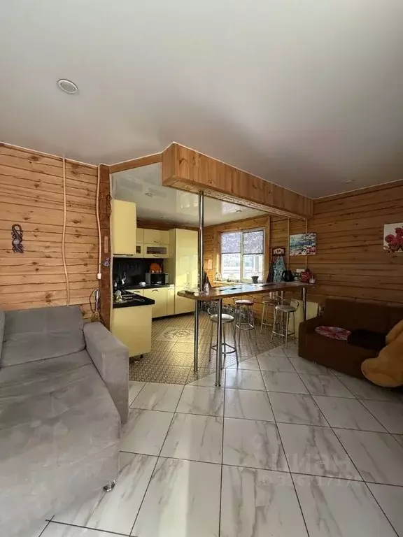 Дом в Иркутская область, Иркутский муниципальный округ, с. Урик  (110 ... - Фото 1