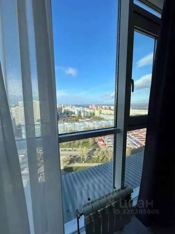 3-к кв. Самарская область, Самара Молодежная ул., 2 (73.0 м) - Фото 2