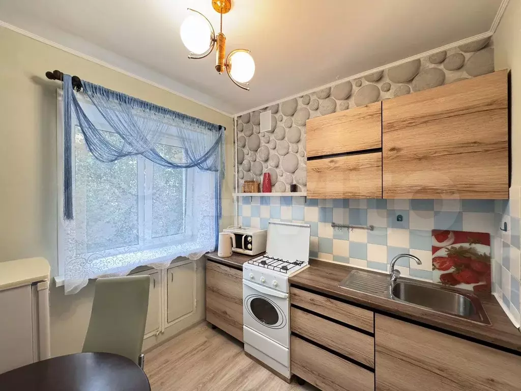 1-к. квартира, 31 м, 4/5 эт. - Фото 0