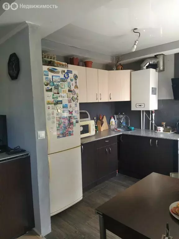 3-комнатная квартира: Батайск, улица Бекентьева, 2А (44 м) - Фото 1