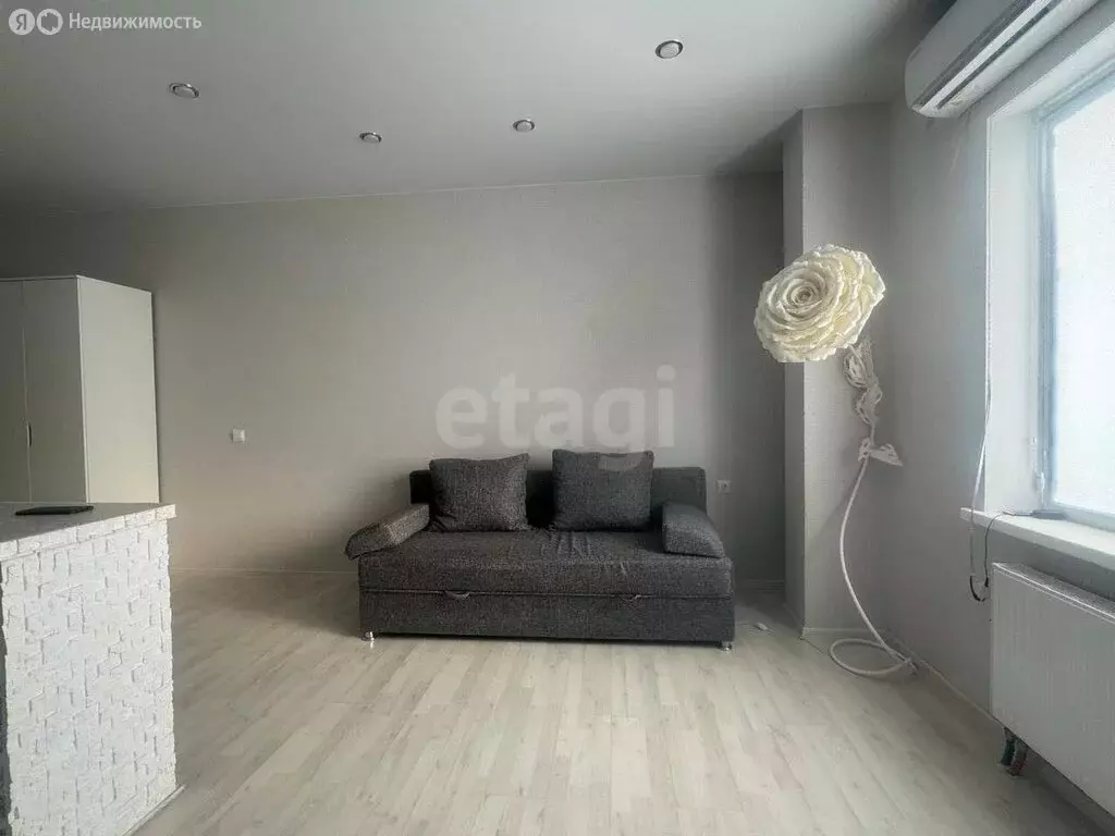 Квартира-студия: Волгоград, район Семь Ветров, бульвар 30-летия ... - Фото 1