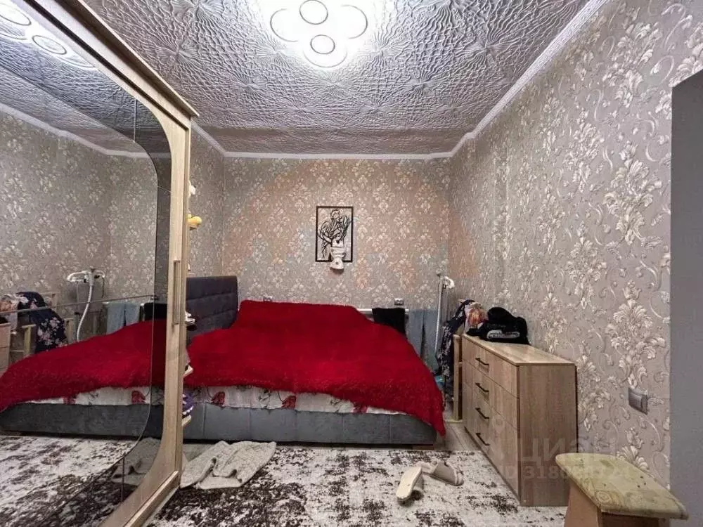Дом в Крым, Сакский район, Ореховское с/пос, с. Михайловка ул. ... - Фото 1