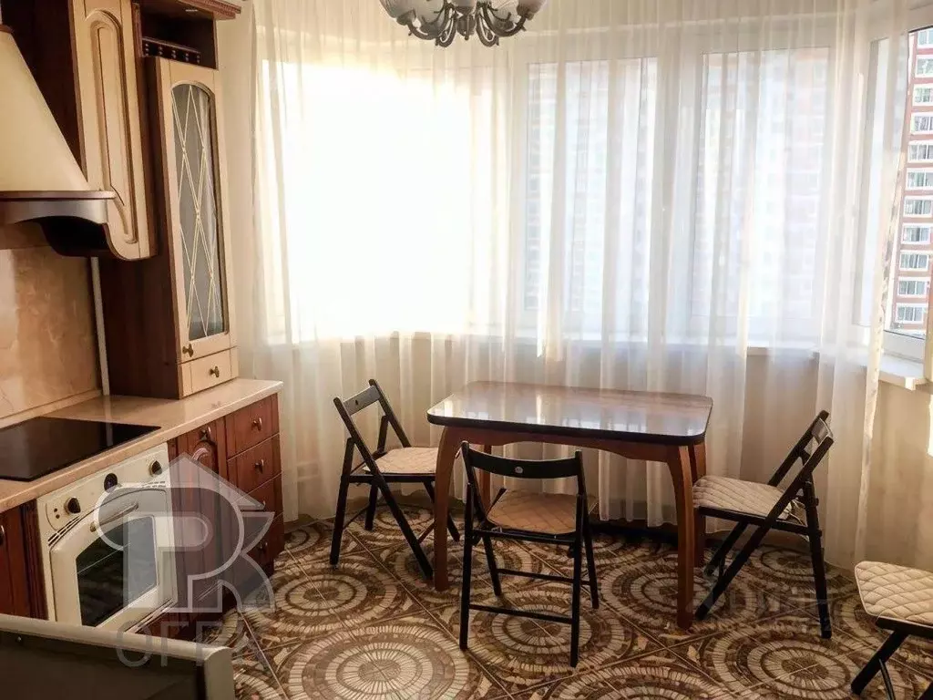 Квартира, 2 комнаты, 60 м - Фото 1