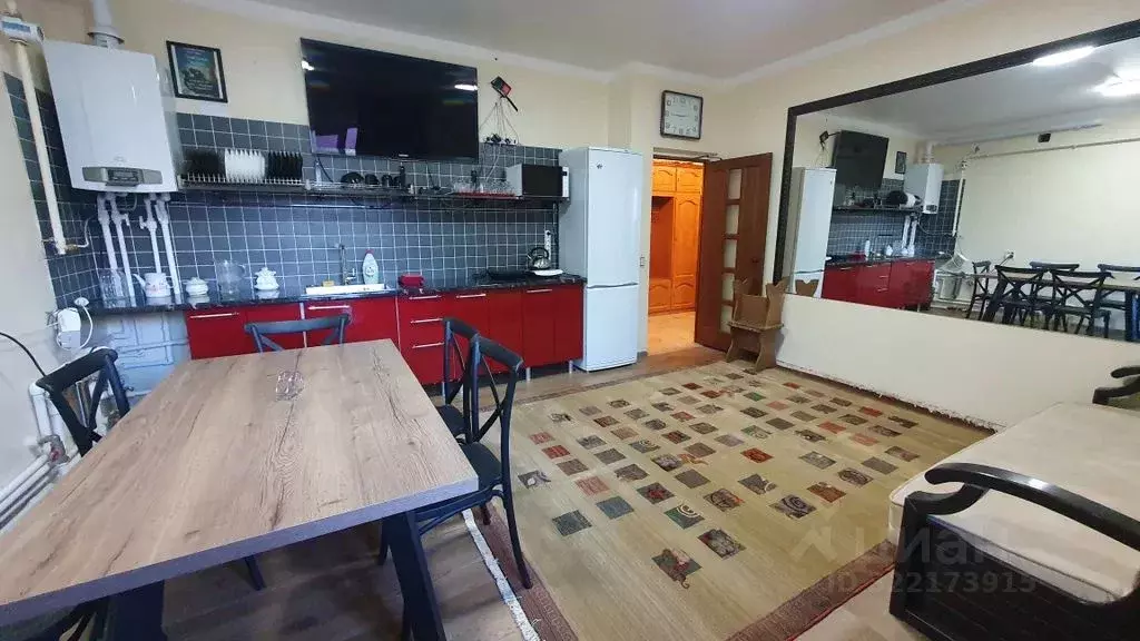 3-к кв. Астраханская область, Астрахань Саратовская ул., 3/7 (68.0 м) - Фото 2