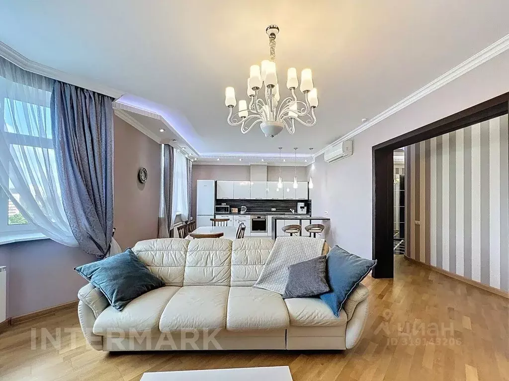 3-к кв. Москва Авиационная ул., 79К1 (135.0 м) - Фото 1